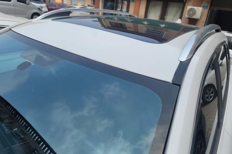 Used Roewe RX5 2019 20T Two-Wheel Drive Automatic Ali Smart Connectivity Platinum Edition Roof