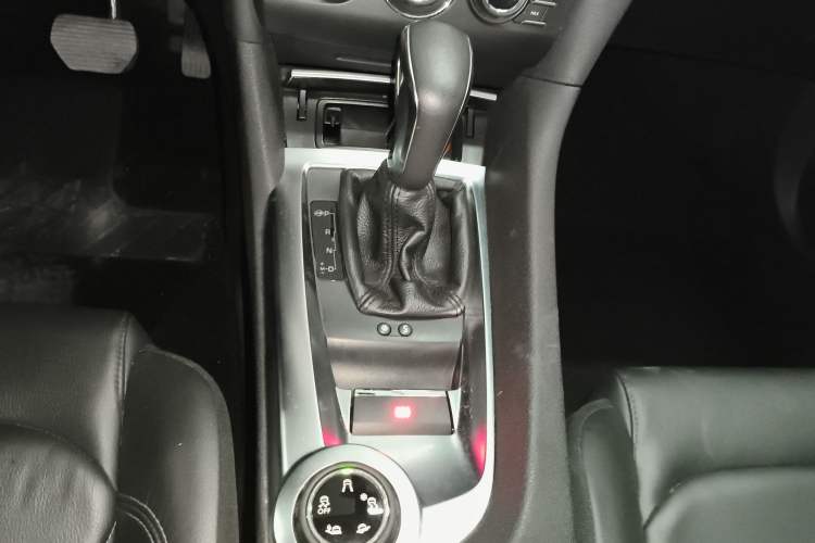 Used DS 6 2016 1.6T Luxury Edition THP160