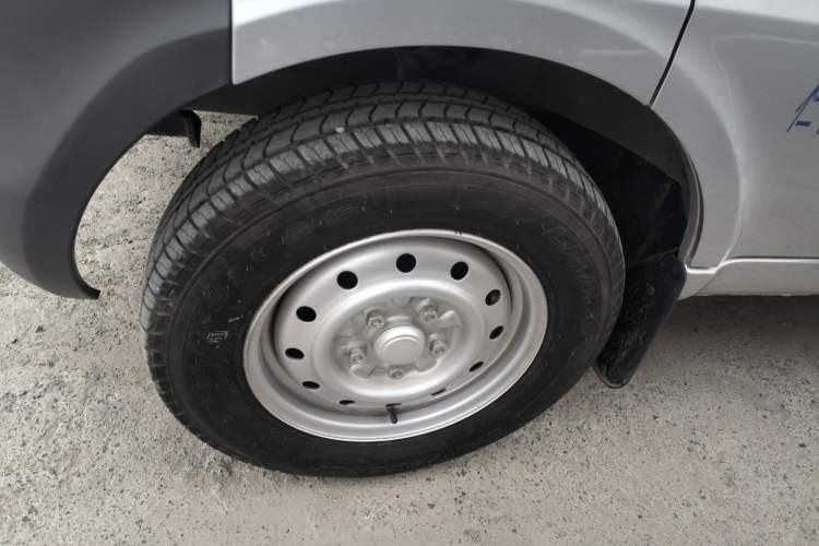 Used Wuling Rongguang Small Truck 2023 1.5L Single-Row LAR