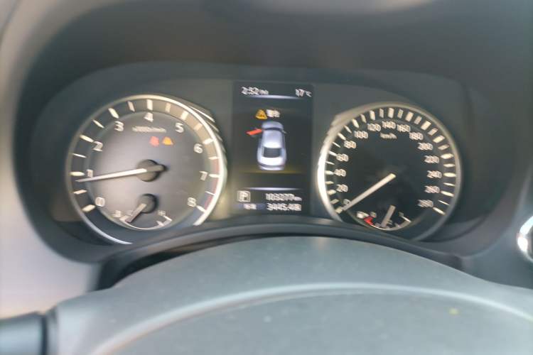 Used Infiniti Q50L 2018 2.0T Comfort Edition China VI Standard