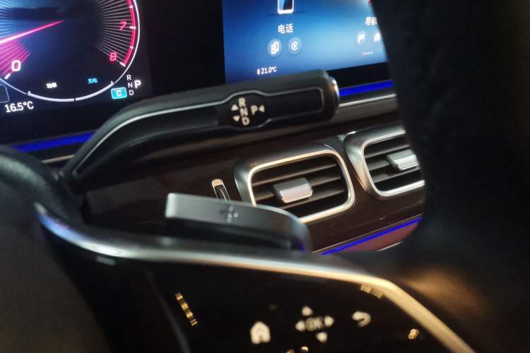 Used Mercedes-Benz GLE 2025 GLE 350 4MATIC Stylish Model
