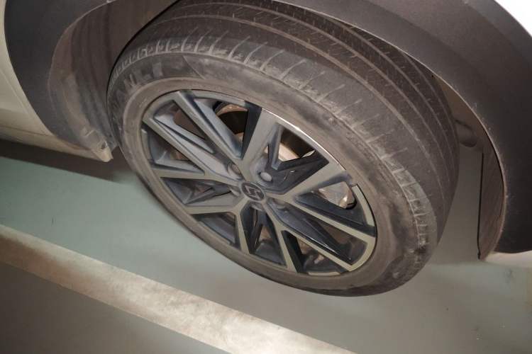 Used SOL X8 PLUS 2023 1.5 TGDI DCT Smart Home Edition 7-Seater