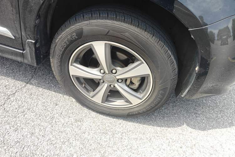 Used Haval H6 2015 Upgraded Model 1.5T Manual Two-Wheel Drive Elite Version