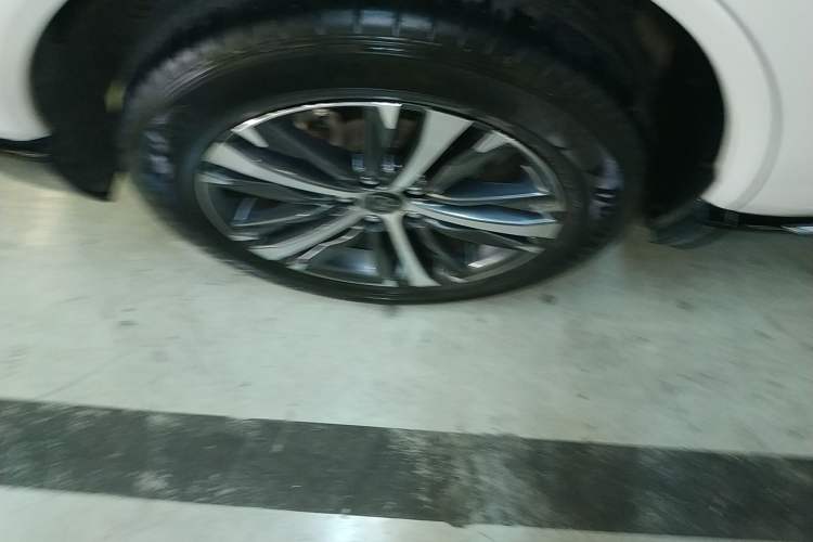 Used Toyota Venza 2023 2.0L CVT Two-Wheel Drive Luxury Edition