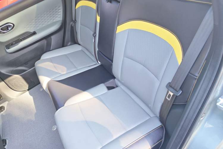 Used AION Y 2022 70 Tech Edition Lithium Iron Phosphate
