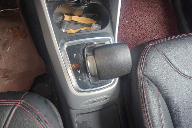 Used Brilliance V3 2015 1.5L Automatic Elite Model
