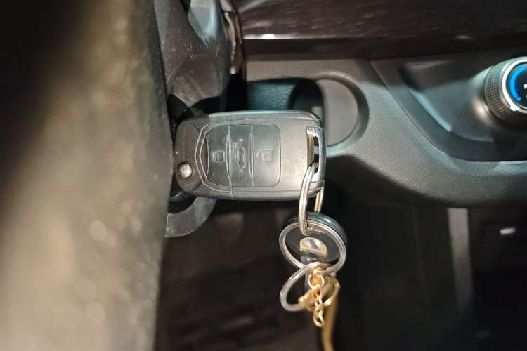 Used Baojun 310 2016 1.2L Manual Fashionable Edition