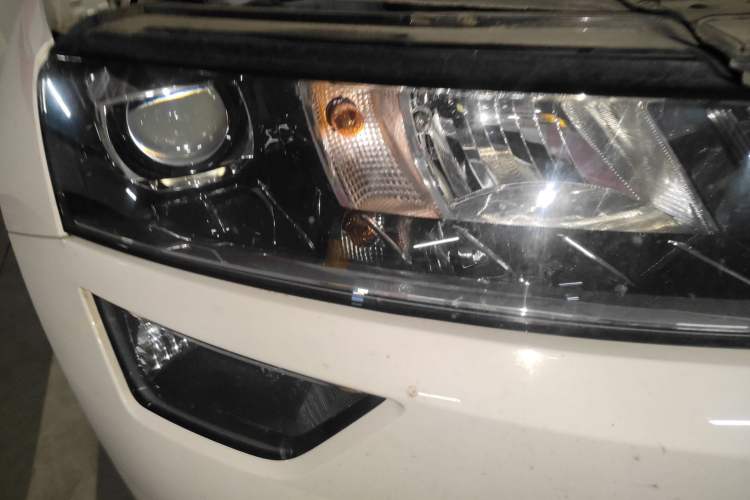 Used Skoda Karoq 2022 TSI280 Luxury Edition Right Front Headlight