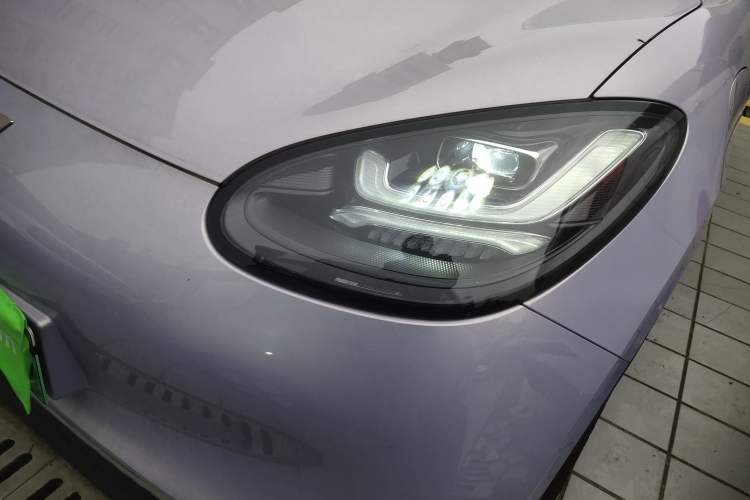 Used Wuling Bingo 2025 333 km Lingxi Deluxe Edition Left Front Headlight