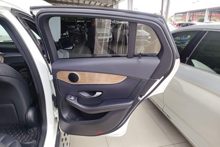 Used Mercedes-Benz GLC Coupe 2018 GLC 260 4MATIC Coupe SUV