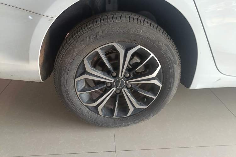 Used Roewe i6 MAX New Energy 2023 EV 420 Skyroof Special Edition Exterior 5