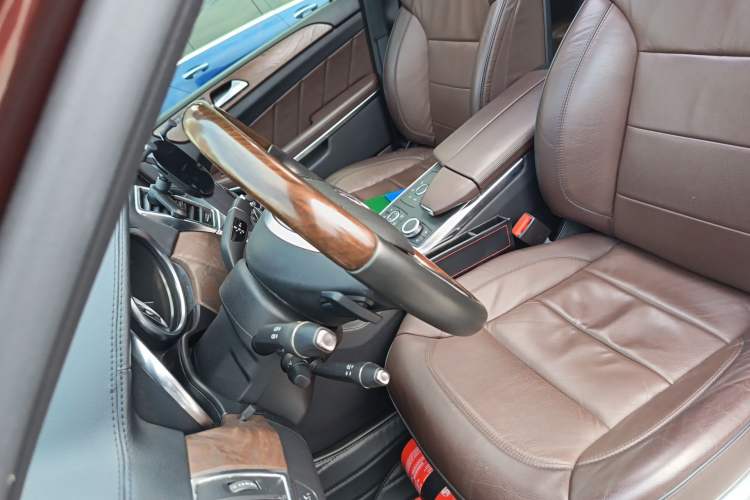 Used Mercedes-Benz GL-Class 2013 GL 500 4MATIC Left Front Seat