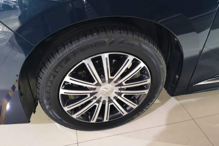 Used GAC Trumpchi M8 2021 Lingxiu Series 390T Deluxe Edition Left Front Wheel Hub