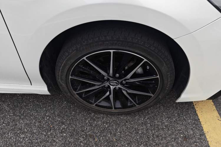 Used Toyota Camry 2021 2.0S FENGSHANG Edition Right Front Wheel Hub