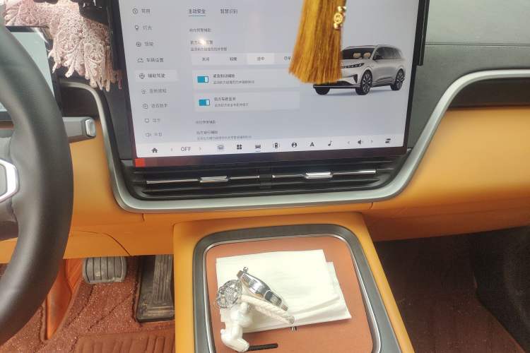 Used Dongfeng eπ eπ008 2025 210Max Rui Edition 6-Seater
