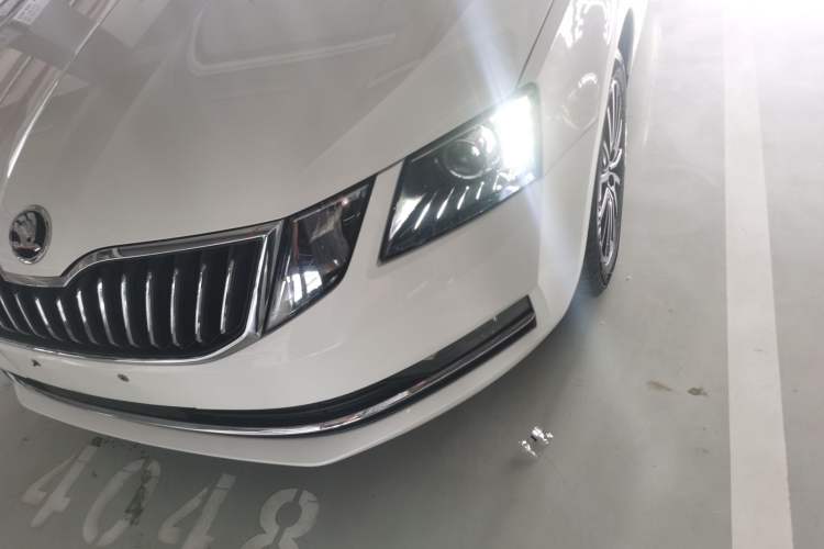 Used Skoda Octavia 2018 1.6L Automatic Luxury Edition