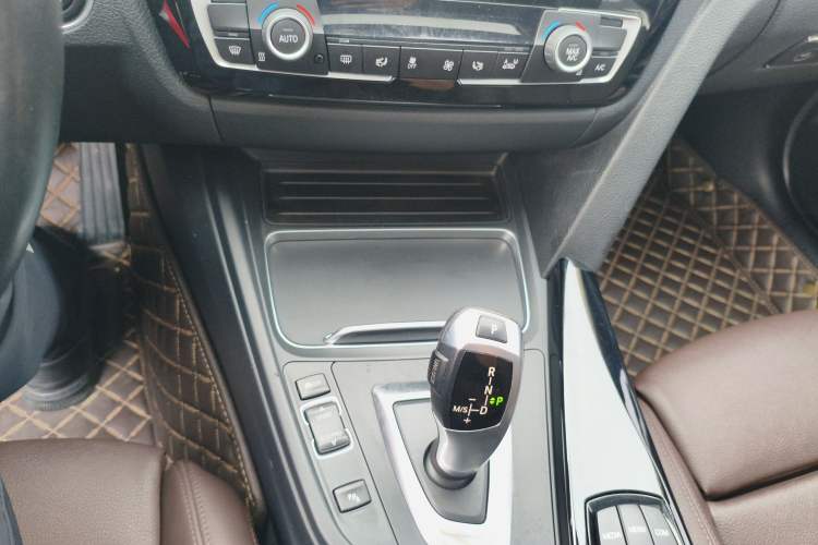 Used BMW 3 Series 2018 320Li Fashion Model
