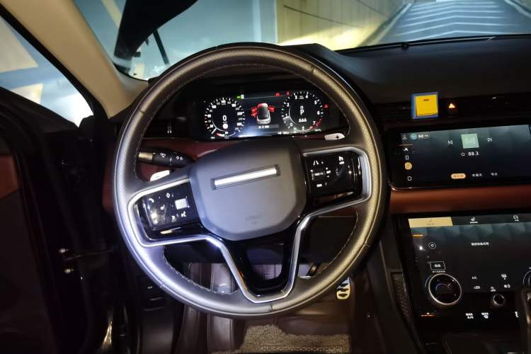 Used Land Rover Range Evoque 2021 Range Rover Velar L 249PS R-Dynamic First Edition
