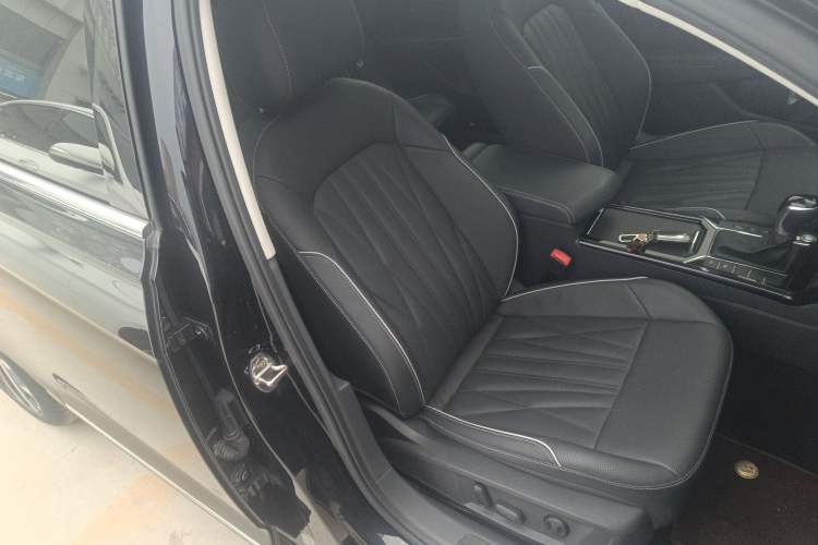 Used Volkswagen Passat 2022 330TSI Starry Luxury Edition
