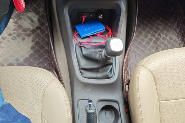 Used Wuling Hongguang 2021 1.5L S Standard Version LAR Gear Lever