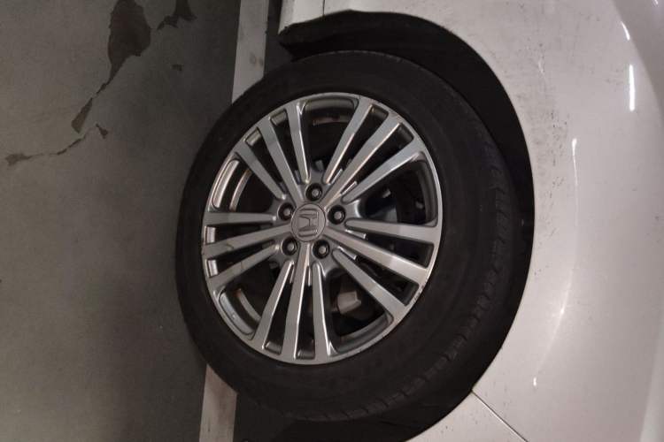 Used Honda Elysion 2016 2.4L Comfort Edition Right Front Wheel Hub