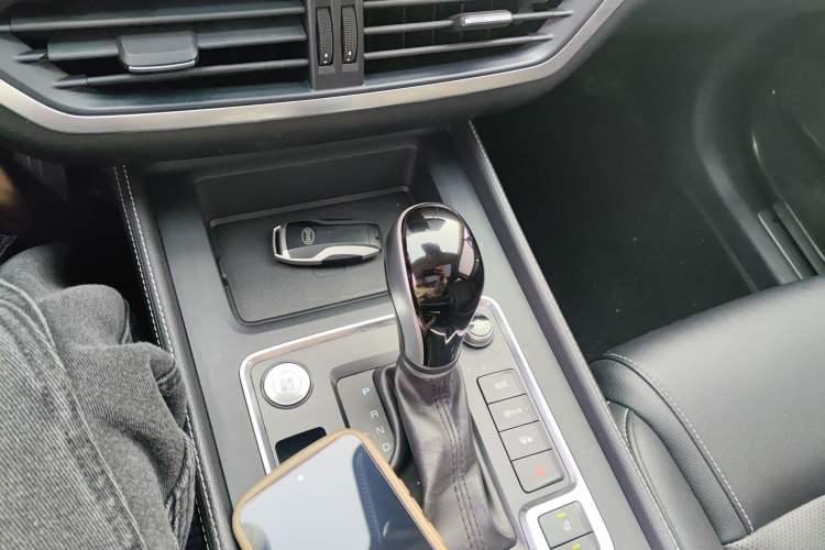 Used BYD Tang 2019 2.0T Automatic SmartConnect Luxury Version 5 Seats China VI Standard