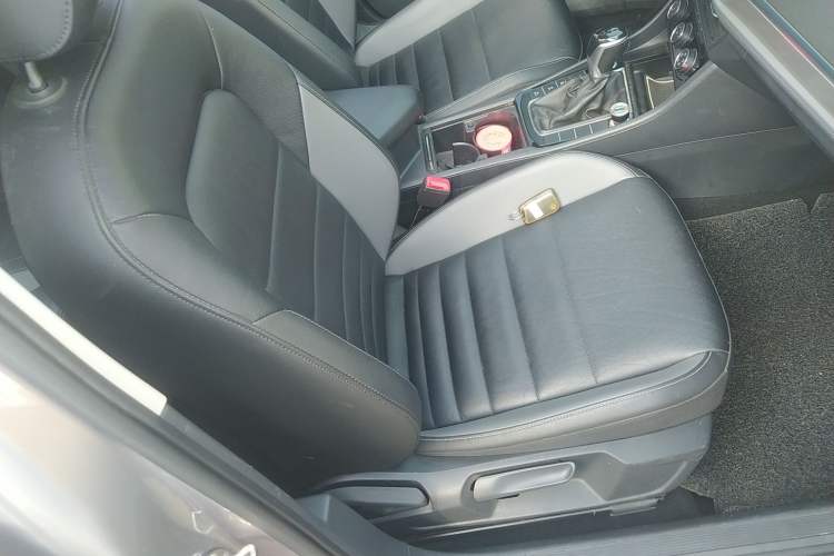 Used Volkswagen Sagitar 2020 280TSI DSG Comfort Version China VI Standard Right Front Seat