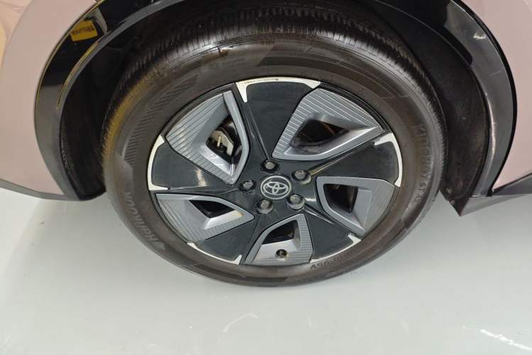 Used Toyota bZ3 2023 616 km Long-Range Premium