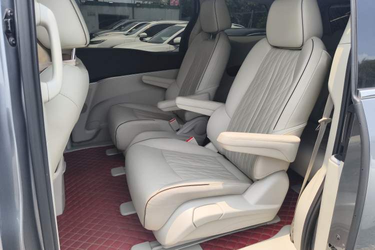 Used Buick GL8 2022 Land Business Class 652T Luxury Model