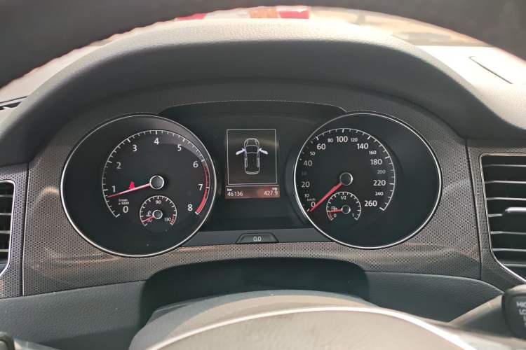 Used Volkswagen Golf Sportsvan 2016 230TSI Automatic Trend Edition Instrument Cluster