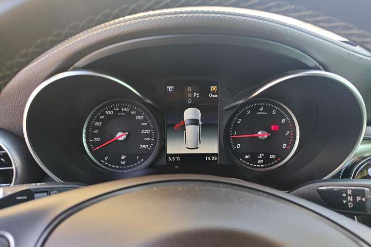 Used Mercedes-Benz GLC 2019 GLC 260 L 4MATIC Dynamic Model Instrument Cluster