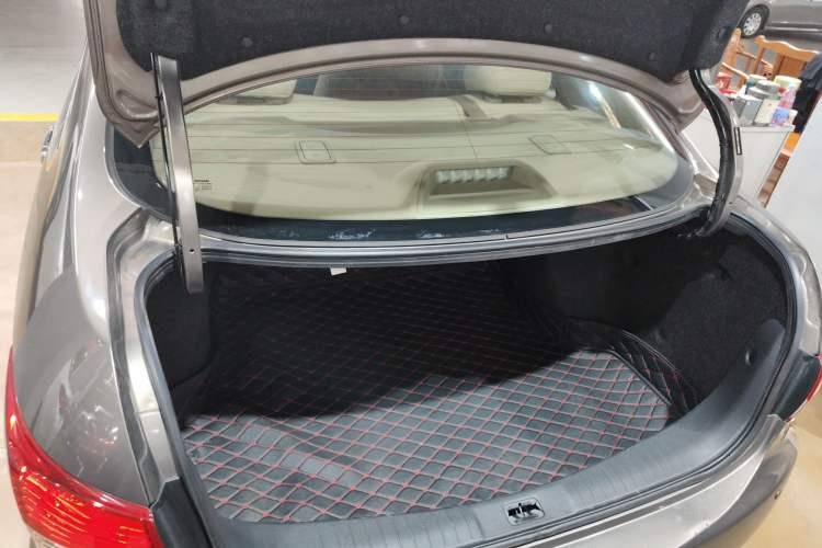 Used Nissan Sylphy 2018 Classic 1.6XE CVT Comfort Edition Trunk