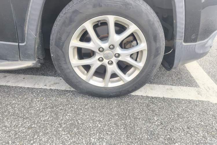 Used Jeep Cherokee 2016 2.0L Superior Edition