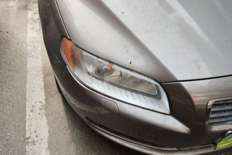 Used Volvo S80L 2010 2.5T ZhiZun Edition Right Front Headlight