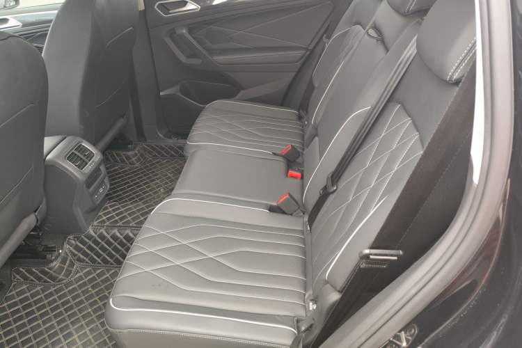 Used Volkswagen Tiguan L 2024 330TSI Automatic Two-Wheel Drive R-Line Enhanced Edition