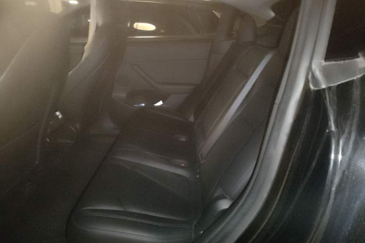 Used Tesla Model Y 2022 Rear-Wheel-Drive Version
