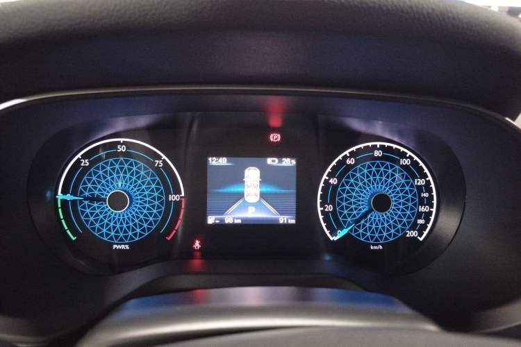 Used Hongqi E-QM5 2023 Revised Version Basic Travel Edition Instrument Cluster