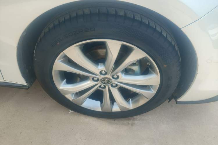 Used Toyota SIENNA 2023 2.5L Hybrid Platinum Edition
