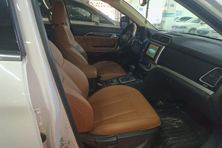 Used Haval H6 Coupe 2016 Blue Label 1.5T Automatic Two-Wheel Drive Urban Model
