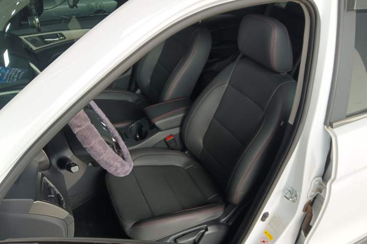 Used Changan CS75 2016 1.8T Automatic Elite Model China V Standard
