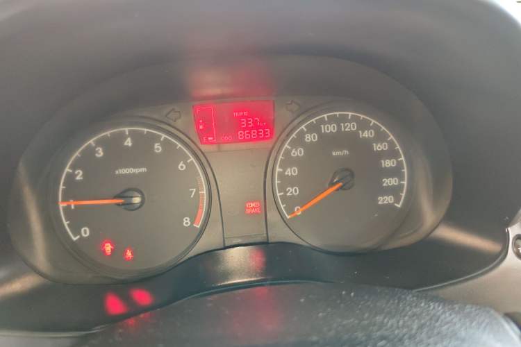 Used Hyundai Verna (older generation) 2014 1.4L Manual Smart GLS Trim Instrument Cluster