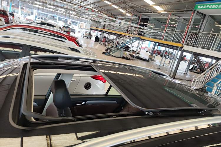 Used Haval H8 2017 2.0T Gasoline Four-Wheel Drive Luxury Model