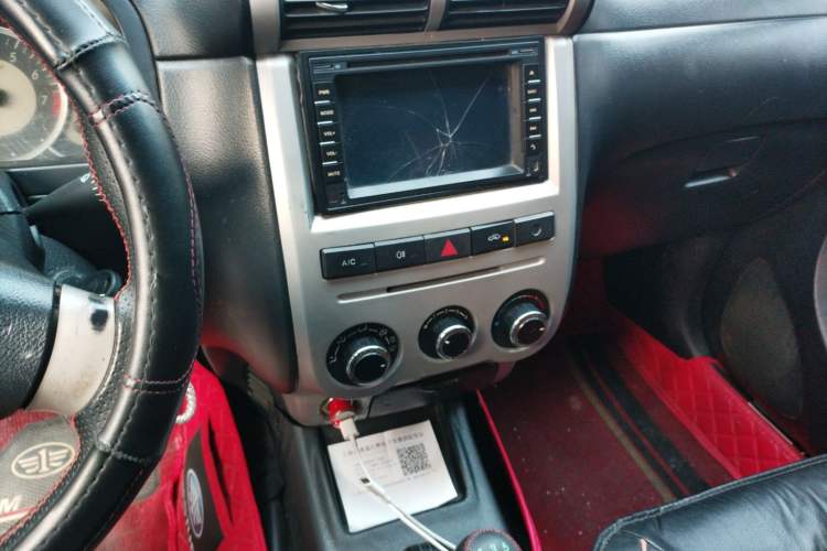 Used FAW Senya S80 2011 1.5L Manual 7-Seater Urban Elite Edition
