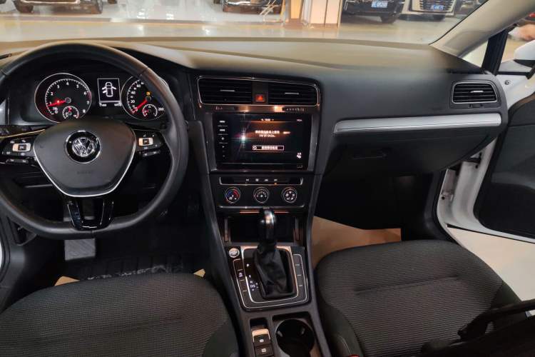 Used Volkswagen Golf 2020 Zhiai Edition 280TSI DSG Comfort Model