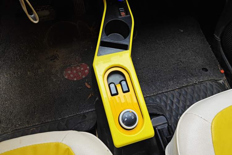 Used Wuling Hongguang MINIEV 2021 Macaron Premium Model – Lithium Iron Phosphate