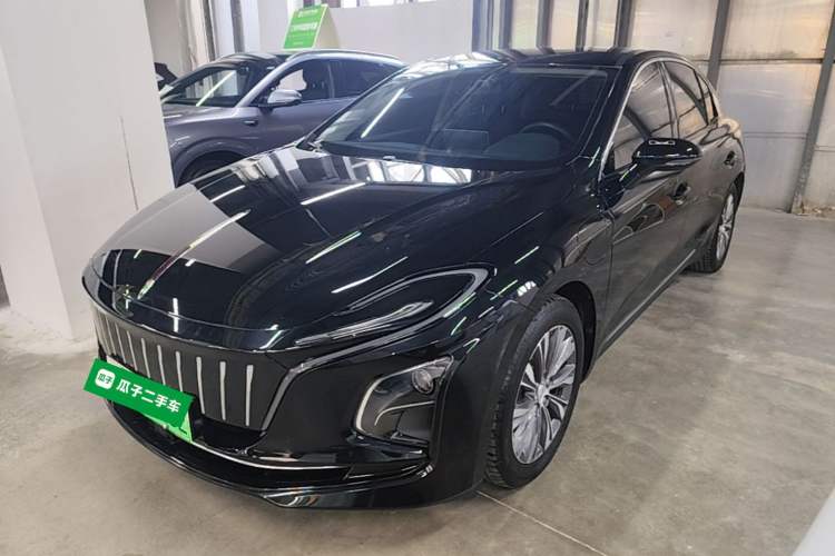 Used Hongqi E-QM5 2022 431 km Charge & Enjoy Edition