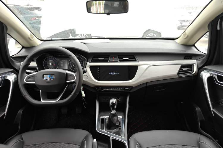 Used Geely Auto Vision X3 2020 1.5L Manual Happiness Edition