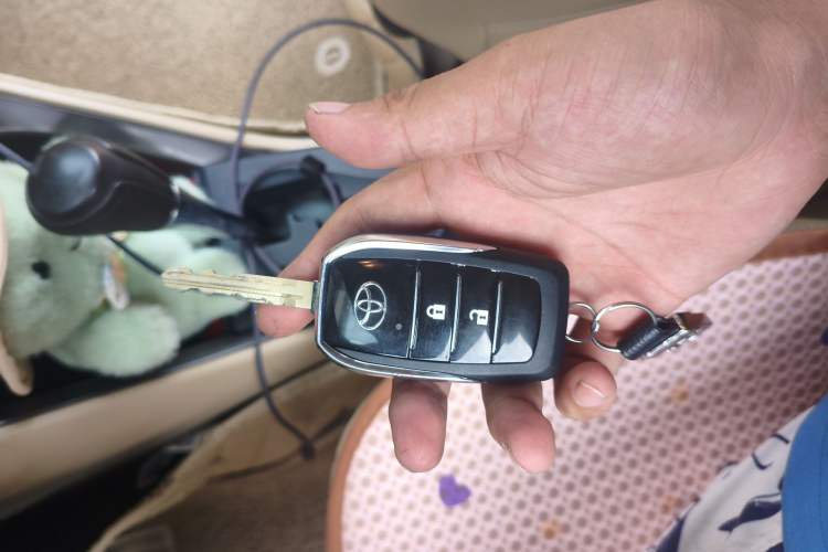 Used Toyota YARiS L Zhi Xuan 2015 1.5E Automatic Charm Edition