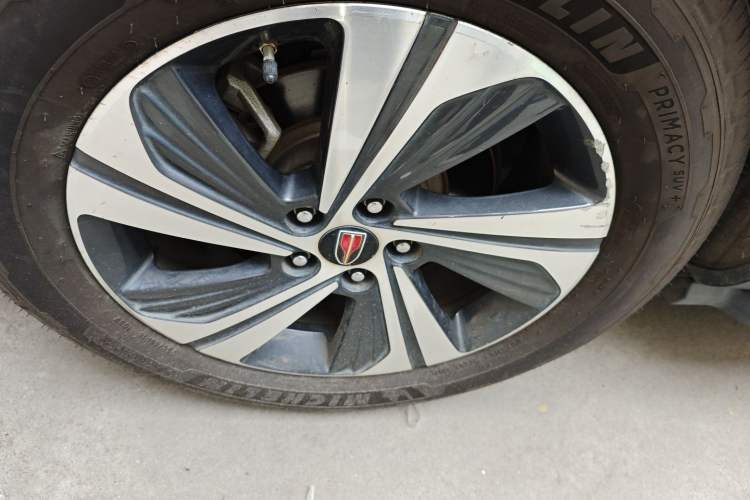 Used Hongqi HS5 2019 2.0T Smart Connect Flagship Edition Right Front Wheel Hub
