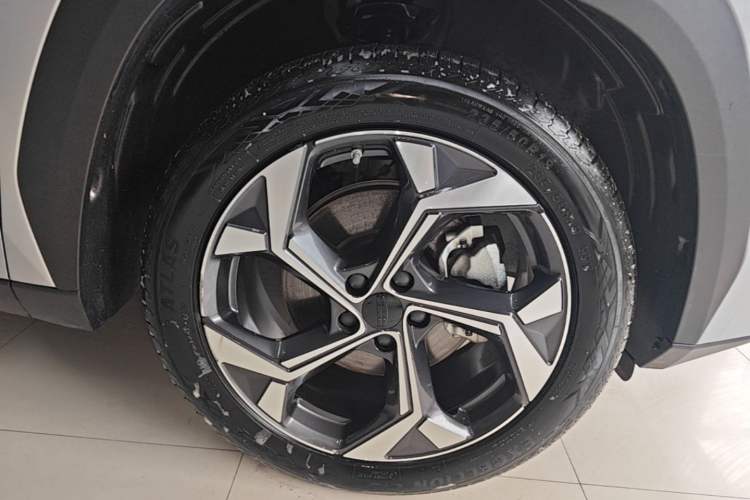 Used Geely Auto FX11 2023 1.5TD DCT Prestige Edition

